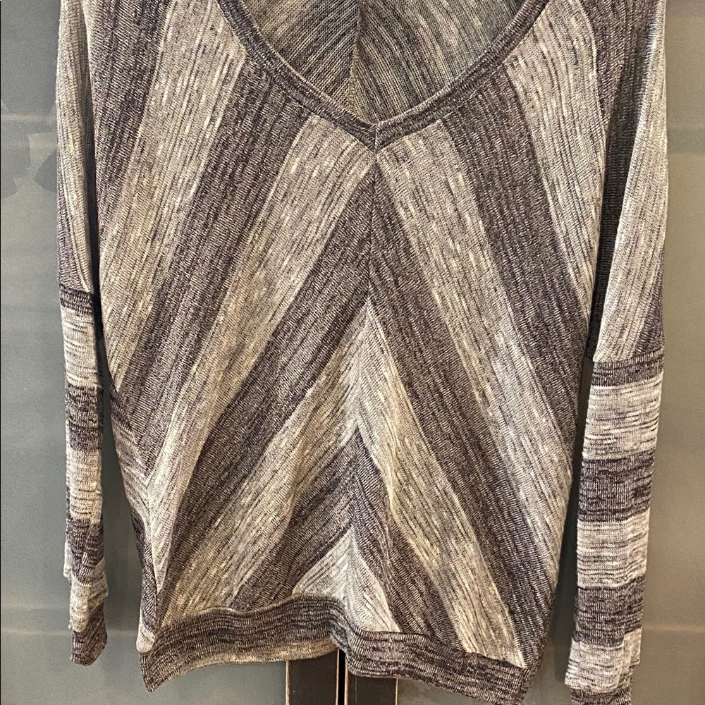 RED HAUTE V-NECK SWEATER W/ METALLIC SHIMMER